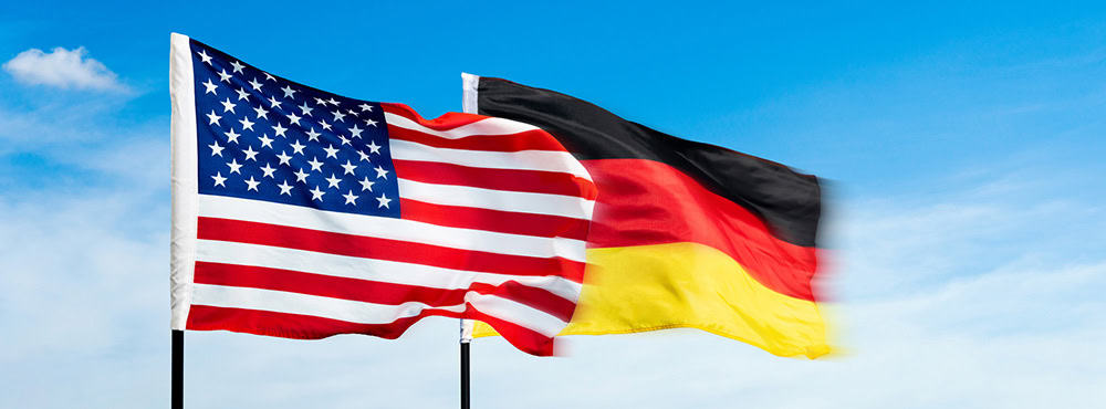 Dr. Marcus A. Hosser in Kanzlei - probate law germany - Flaggen-USA und BRD